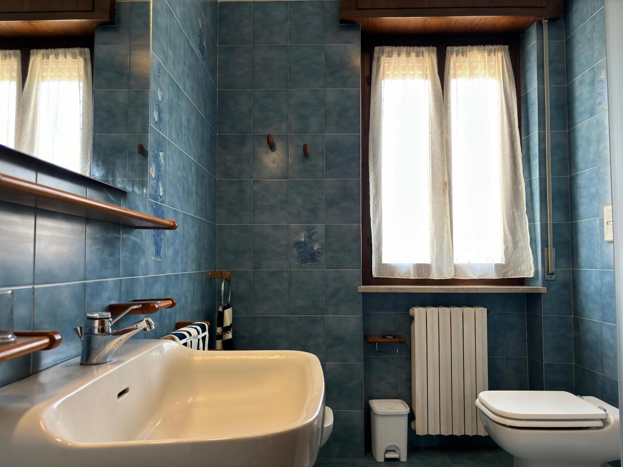 Casa Aurelio 2 Min Dall'Ospedale ネグラール エクステリア 写真